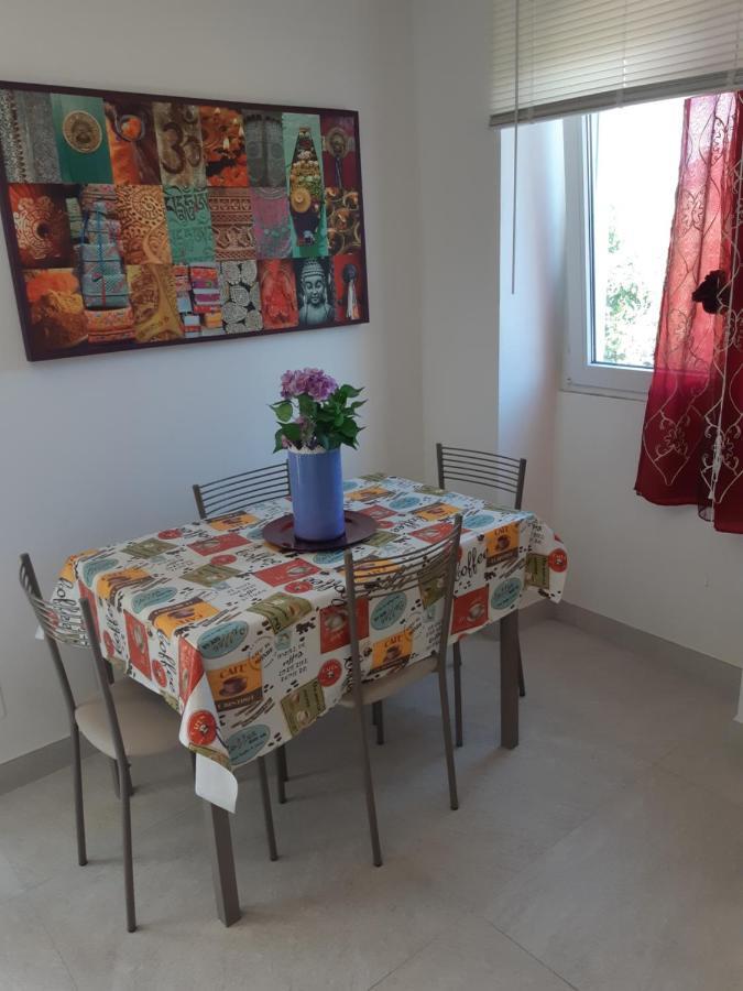Casa Isabelle Mel Apartment ลาสเปเซีย ภายนอก รูปภาพ